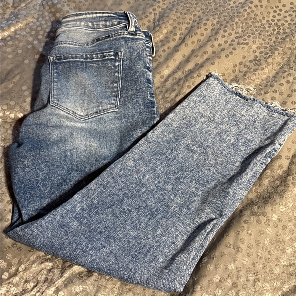 KanCan Cropped Blue Acid Wash Jeans